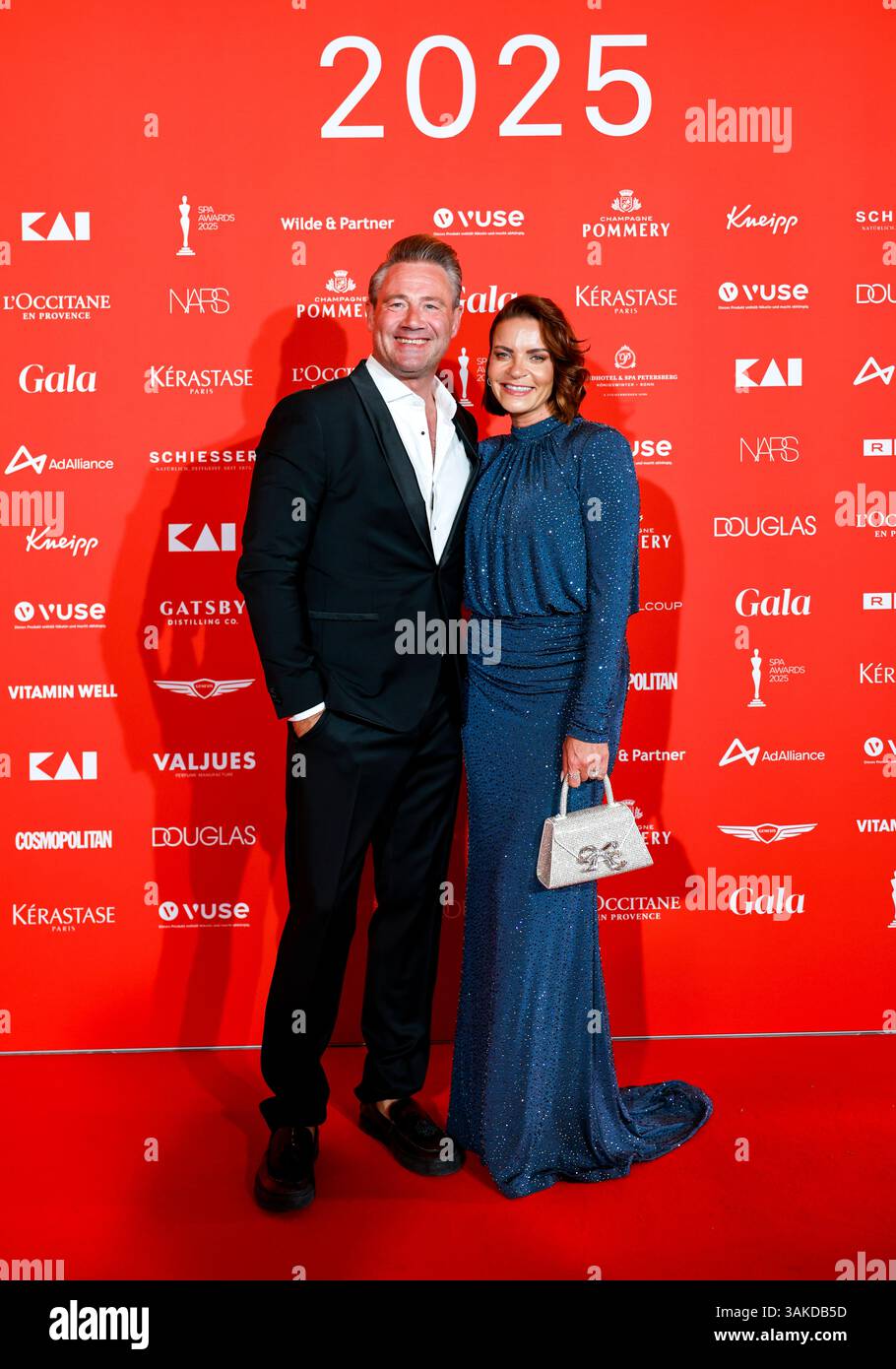12 April 2025, North Rhine-Westphalia, Königswinter: Singer Sasha and ...