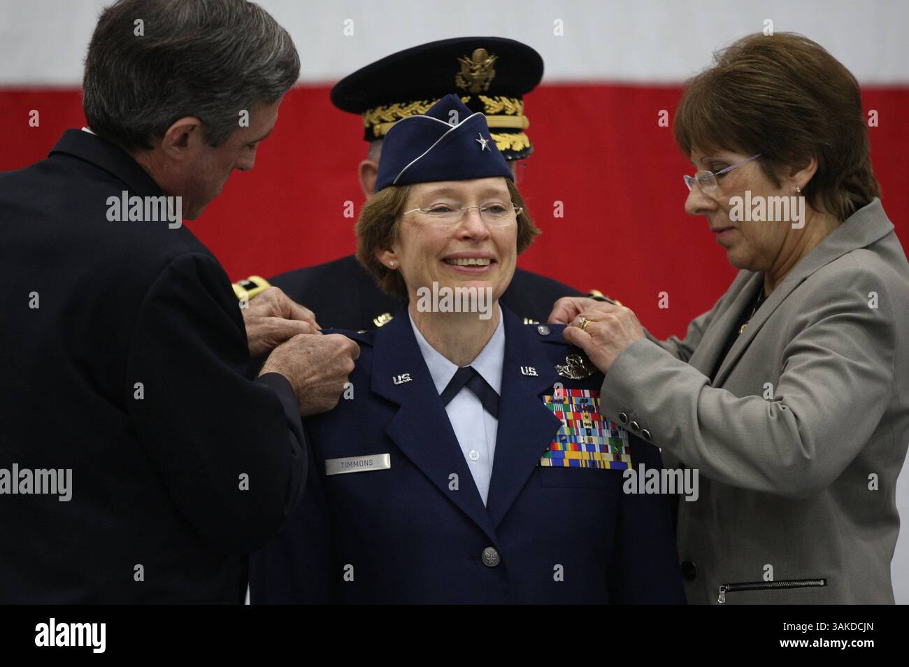 February 12, 2017 - New Castle, United States - Delaware National Guard Commander Carol Timmons receives the oath of office from Delaware Governor John Carney during the change of command ceremony at the Army Aviation Support Facility February 12, 2017 in New Castle, Delaware. (Credit Image: © James Pernol/Planet Pix via ZUMA Wire) Stock Photo