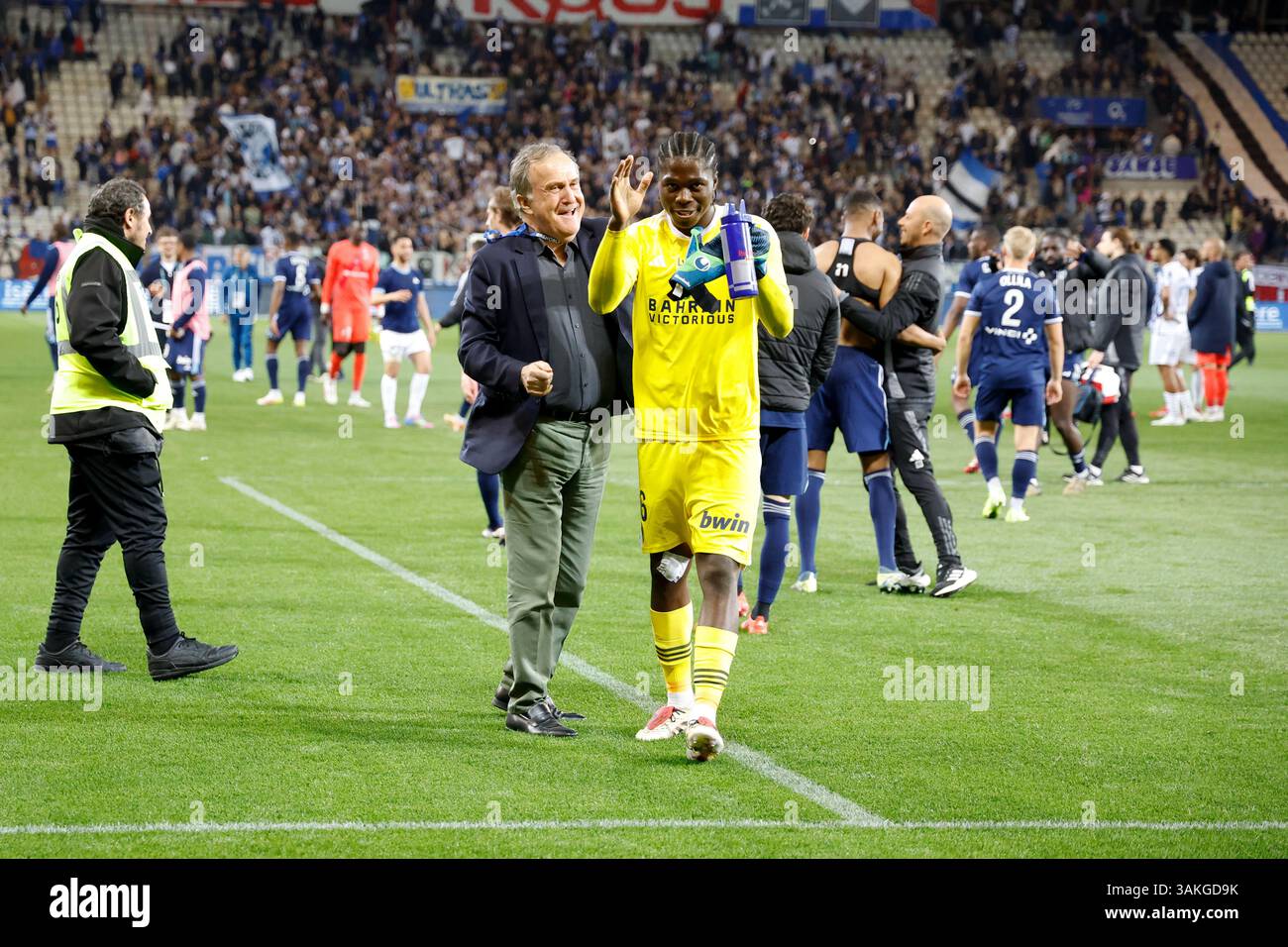 16 Obed NKAMBADIO (pfc) - Pierre FERRACCI (President Paris Fc PFC ...
