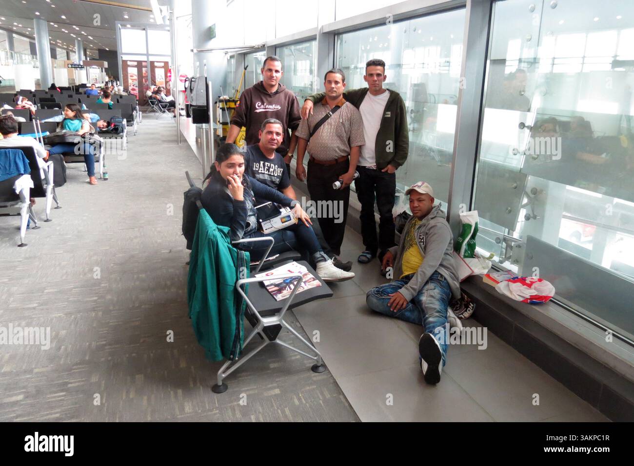 Asilo hi-res stock photography and images - Page 4 - Alamy, image size:1300x957