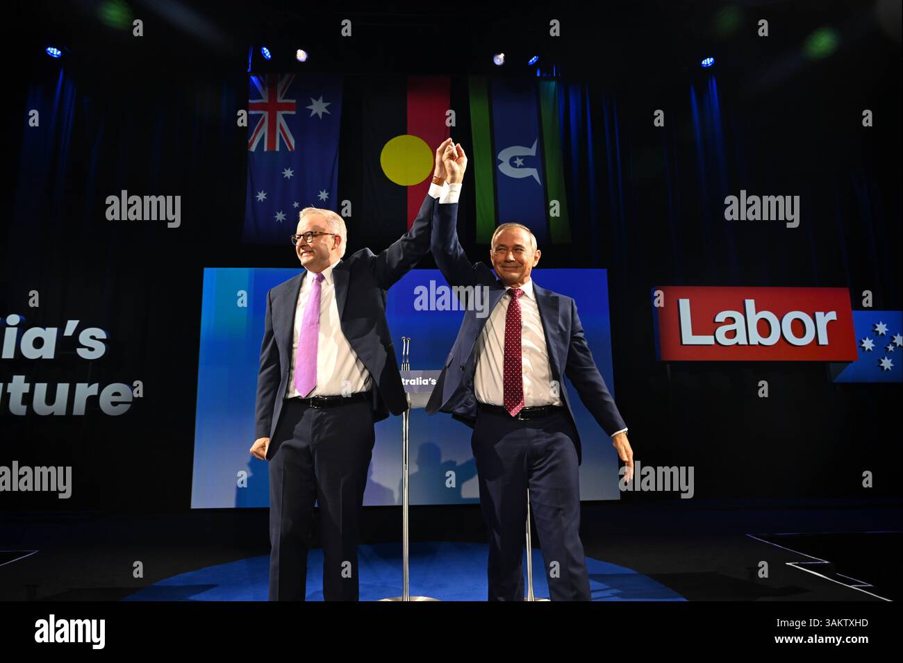 WA Premier Roger Cook introduces Australian Prime Minister Anthony ...