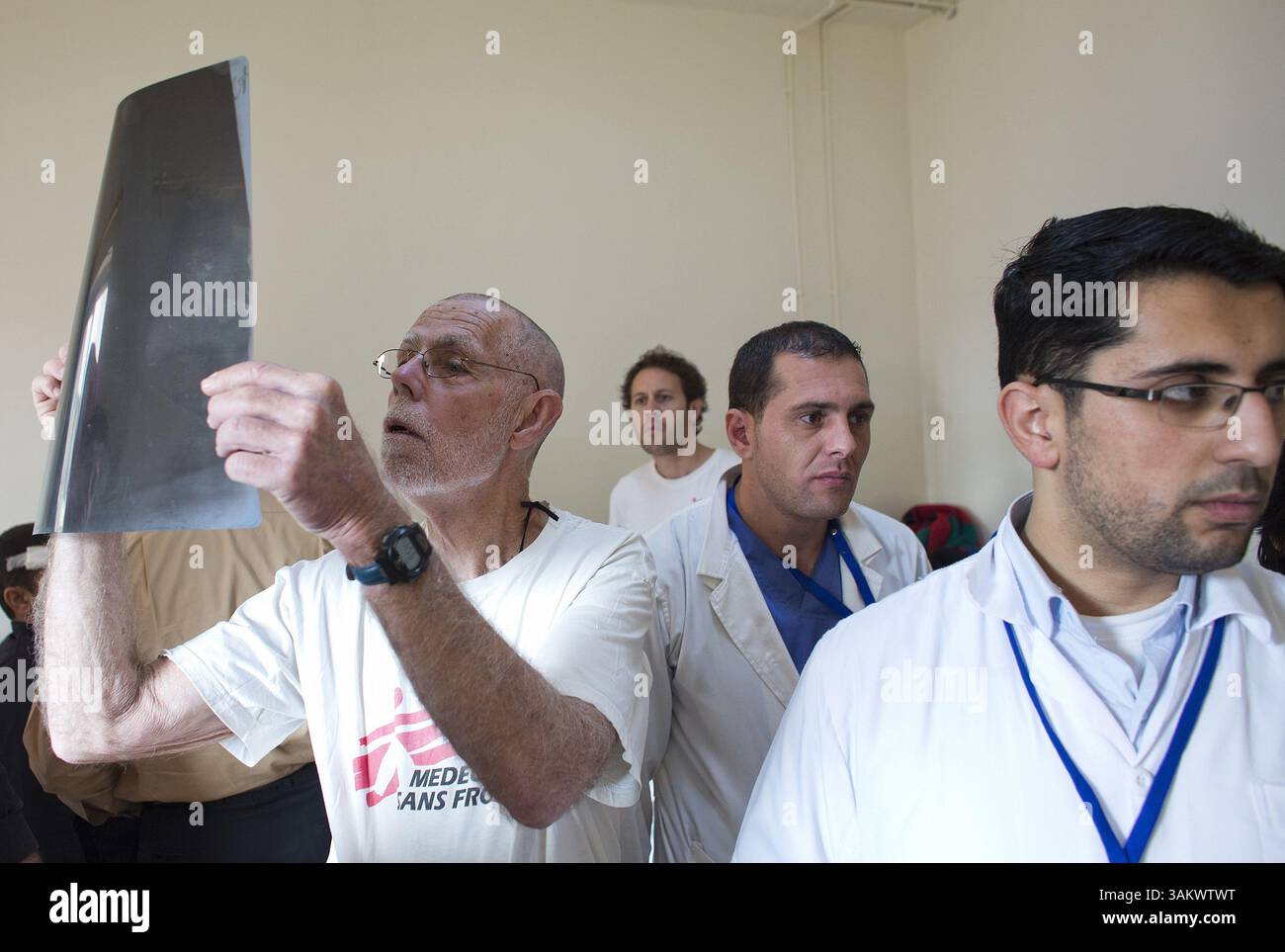 Nov. 6, 2013 - Ramtha, Jordan - doctors of MSF doing rounds in a hospital for Sryian war victims, jordan. (Credit Image: © Ton Koene/ZUMAPRESS.com) Stock Photo