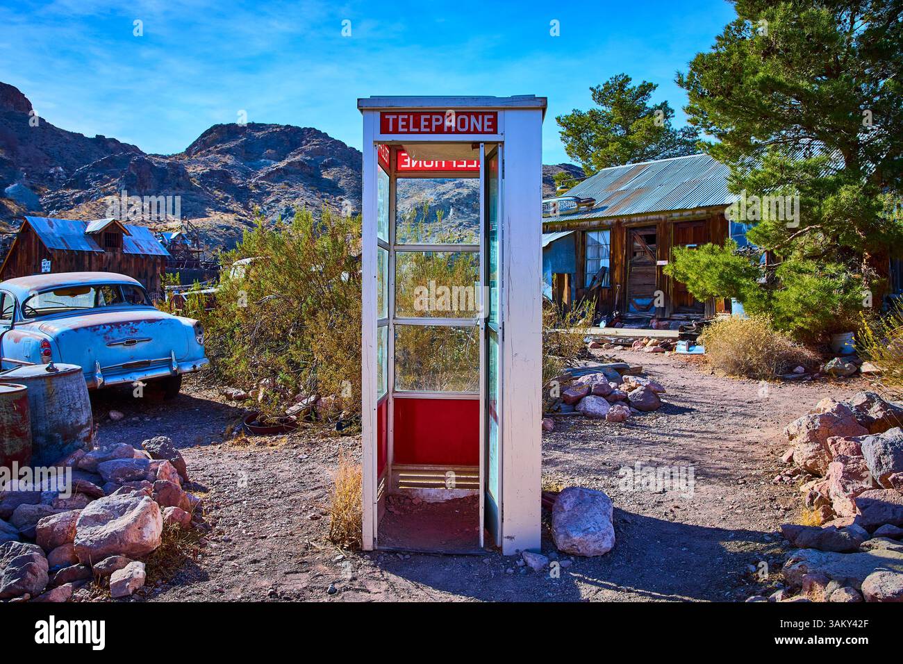 Isolation booth hi-res stock photography and images - Alamy
