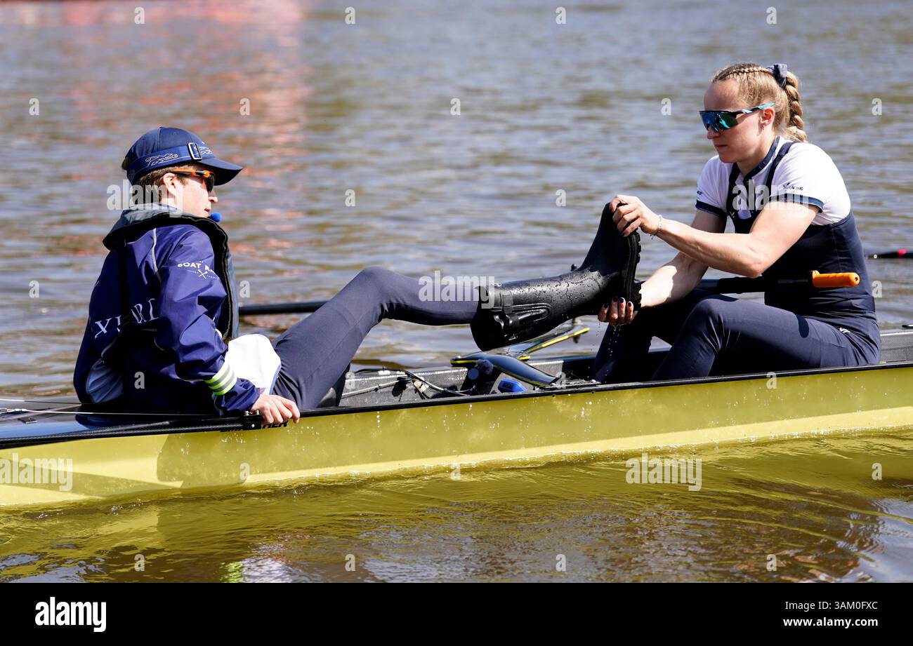 Oxford women's cox Daniel Orton (left), Heidi Long and team head to the ...