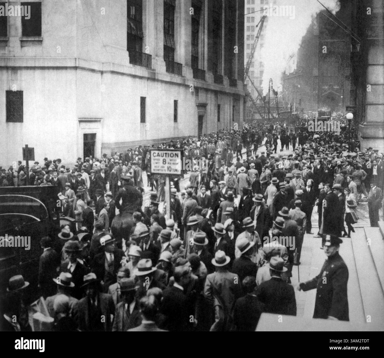 New york stock exchange 1929 hi-res stock photography and