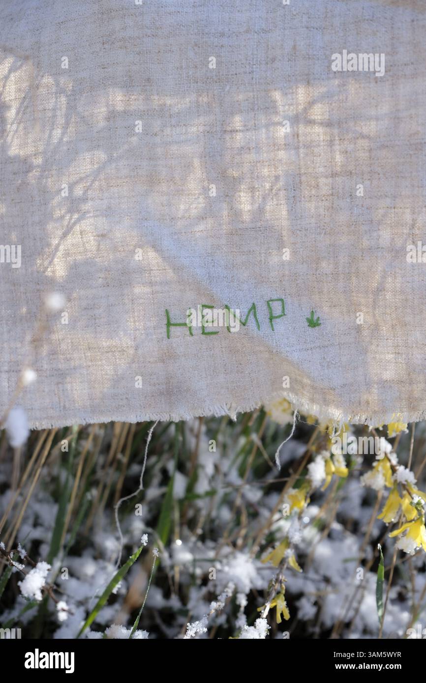 Letters in plants hi-res stock photography and images - Alamy