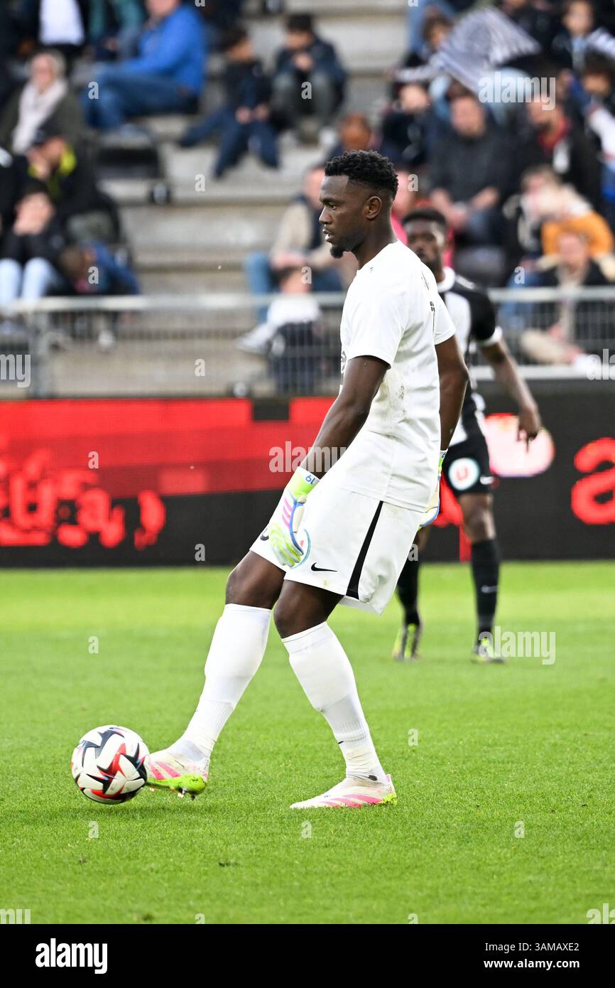 30 Yahia FOFANA (sco) during the Ligue 1 McDonald's match between ...