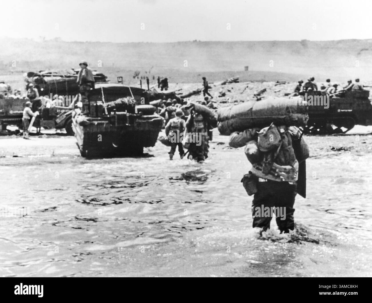 June 6 1944 american troops hi-res stock photography and
