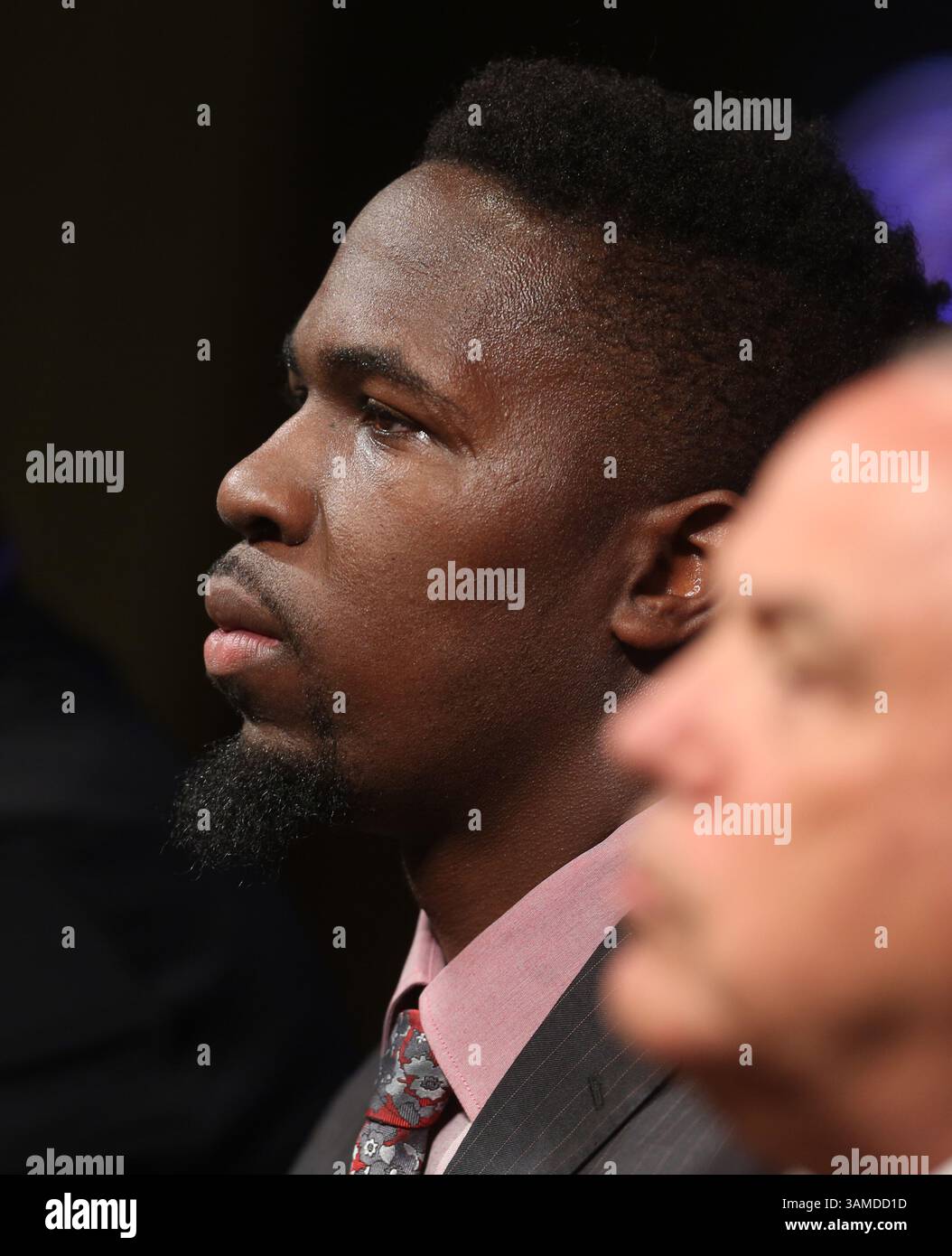 Baltimore Ravens center and first round draft pick Tyler Linderbaum during  an NFL football rookie mini camp Saturday, May 7, 2022, in Owings Mills,  MD. (AP Photo/Gail Burton Stock Photo - Alamy, image size:1054x1390