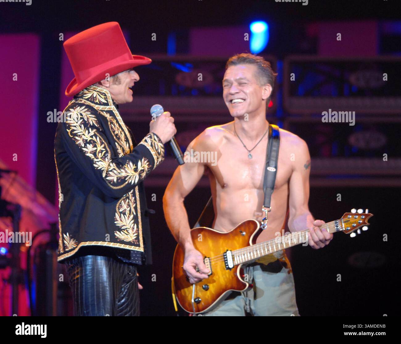 Sept. 28, 2007 - Charlotte, NC, USA - David Lee Roth (left) and Eddie ...