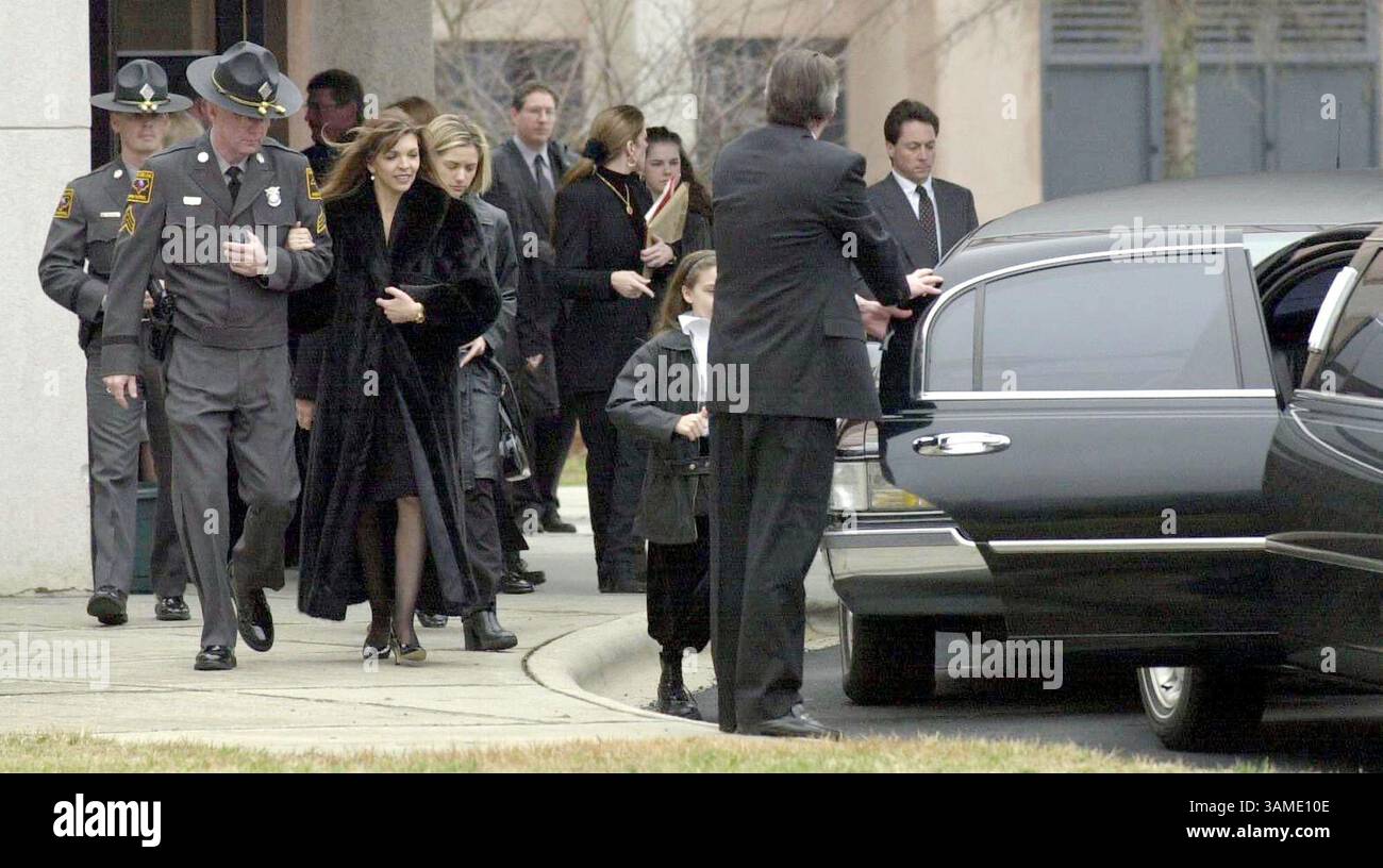North carolina state trooper memorial hi-res stock photography and images -  Alamy, image size:1300x816