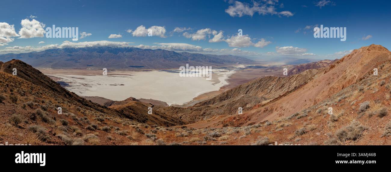 Badwater basin panprama hi-res stock photography and images - Alamy
