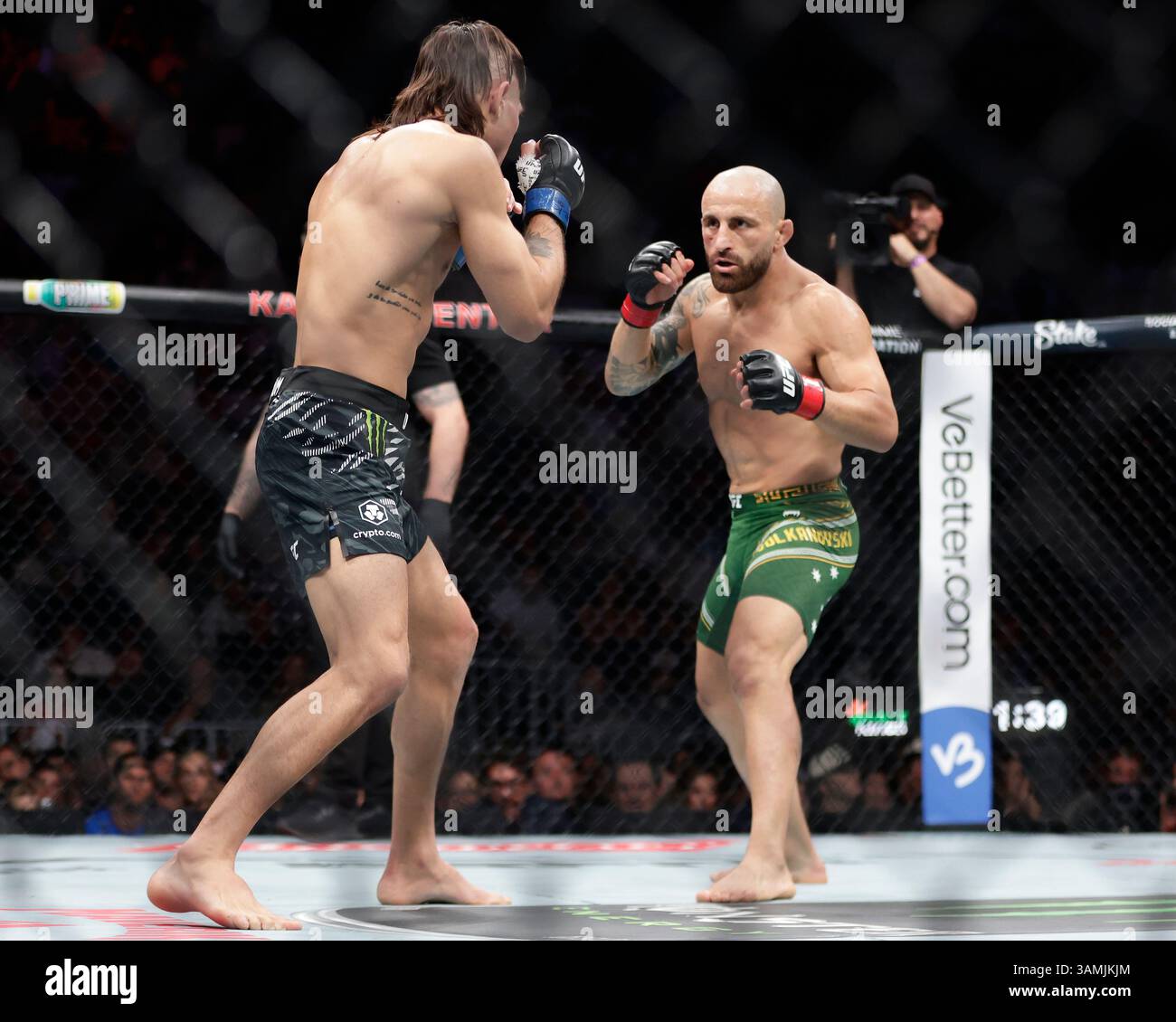 Ufc 158 hi-res stock photography and images - Alamy