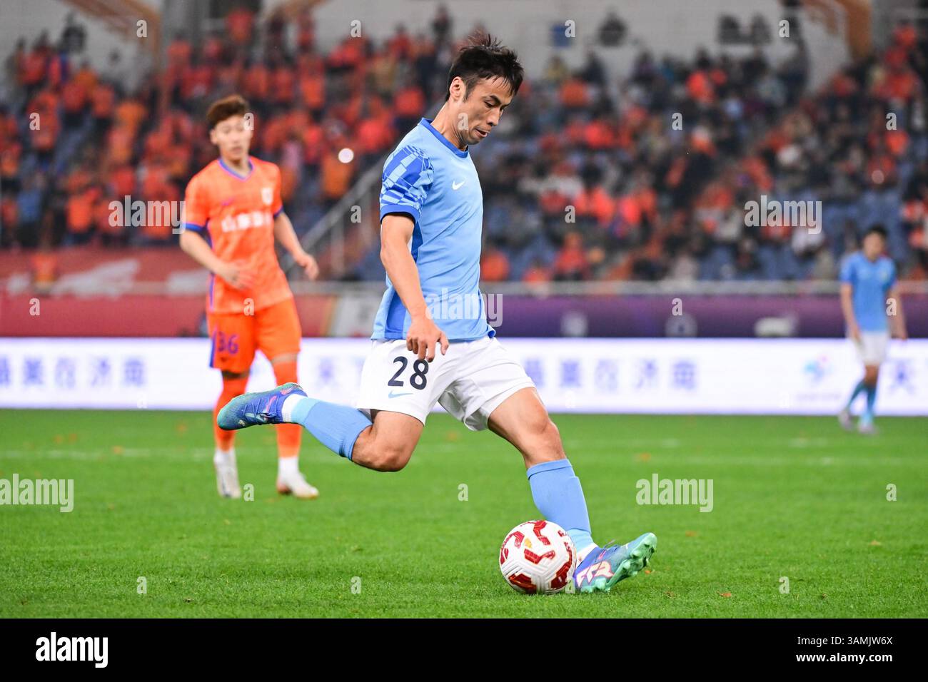 Shandong Taishan Football Club defeated Shenzhen Peng City Football ...