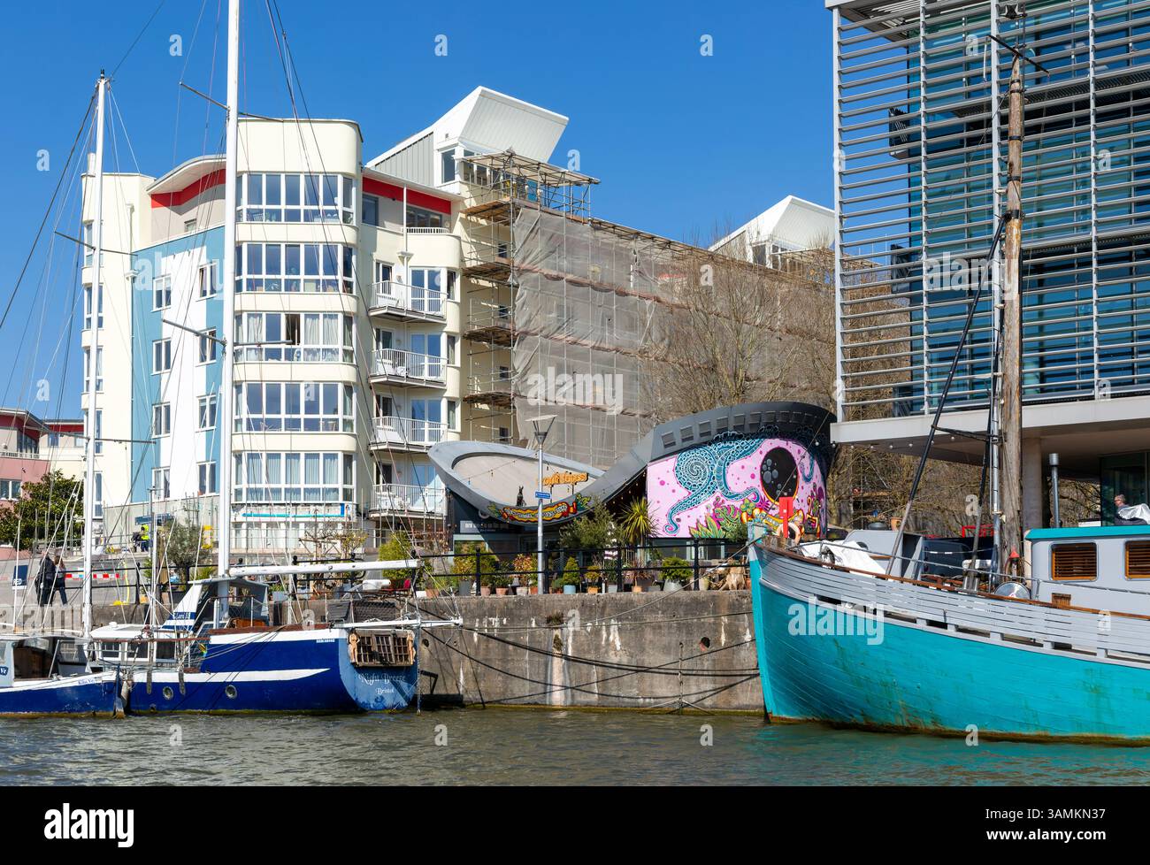 Boats at moorings and modern waterside building developments, Hanover Quay, Floating Harbour, Bristol, England,  UK Stock Photo