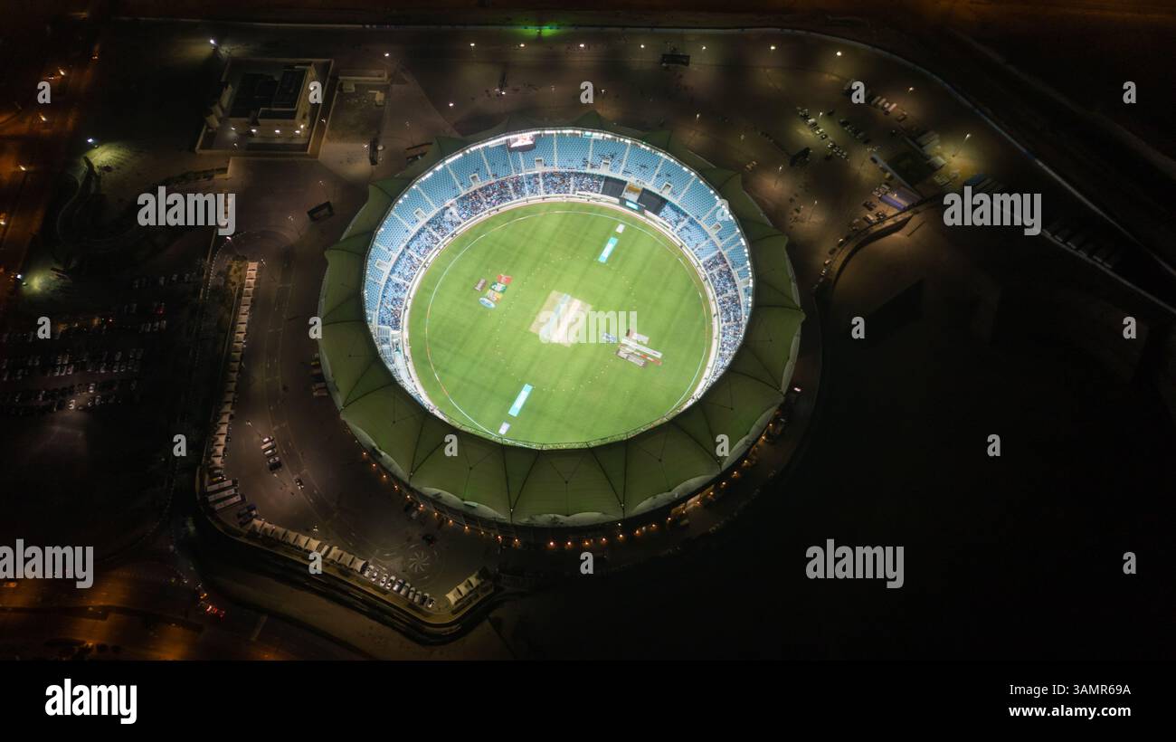 Dubai international cricket stadium hi-res stock photography and images ...