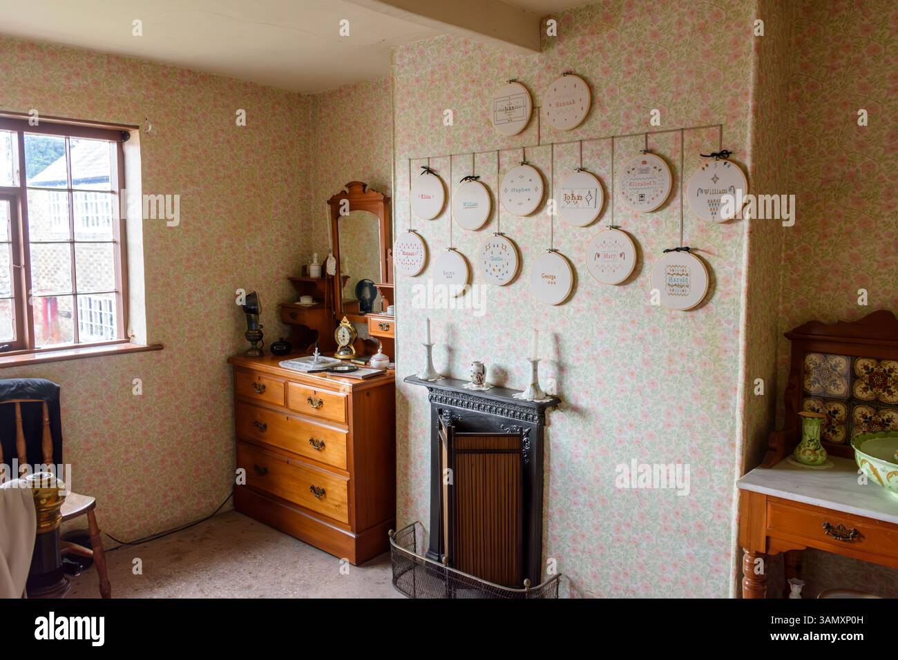 The Master Bedroom in the Manager's cottage at the Framework Knitters Museum, Ruddington, Nottinghamshire, England, UK Stock Photo