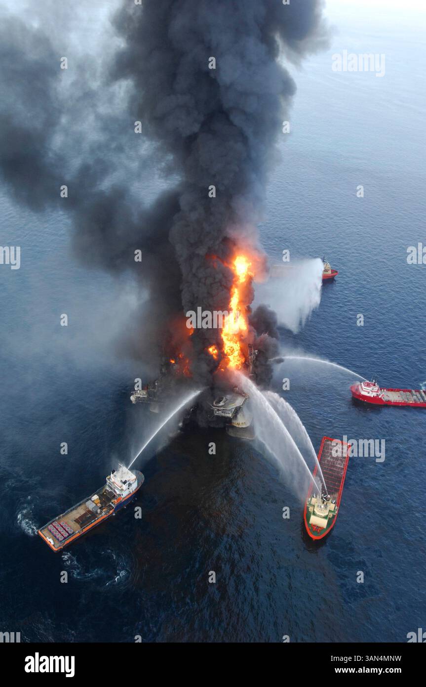Fire Rig Disaster Deepwater horizon oil rig fire hi-res stock photography and images - Alamy
