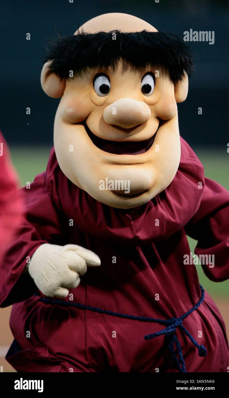 San diego padres friar hi-res stock photography and images - Alamy, image size:800x1390