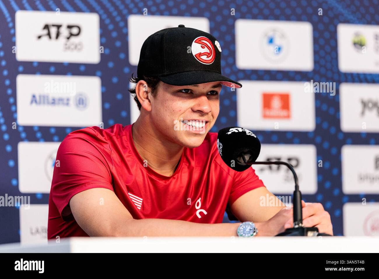 Munich, Germany. 14th April, 2025. Ben Shelton (USA) w?hrend der Pressekonferenz BMW Open by Bitpanda M?nchen ATP 500: Tag 3, M?nchen, MTTC Iphitos am 14.04.2025 Credit: dpa picture alliance/Alamy Live News Stock Photo