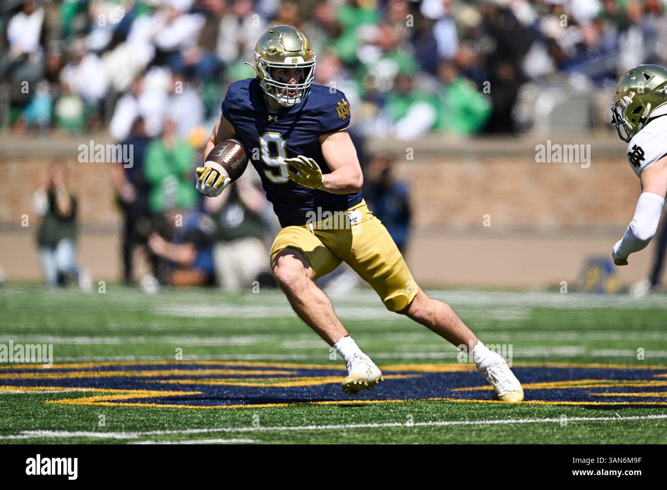 SOUTH BEND, IN - APRIL 12: Notre Dame TE Eli Raridon (9) runs with the ...