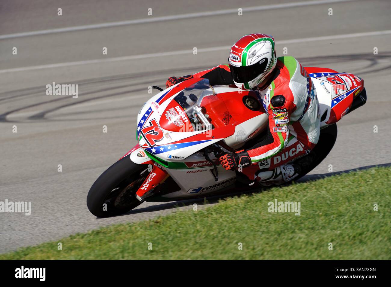 とみー 手芸糸 『Amiet 編み糸のあみいと 20m巻 08番色 ラベンダー