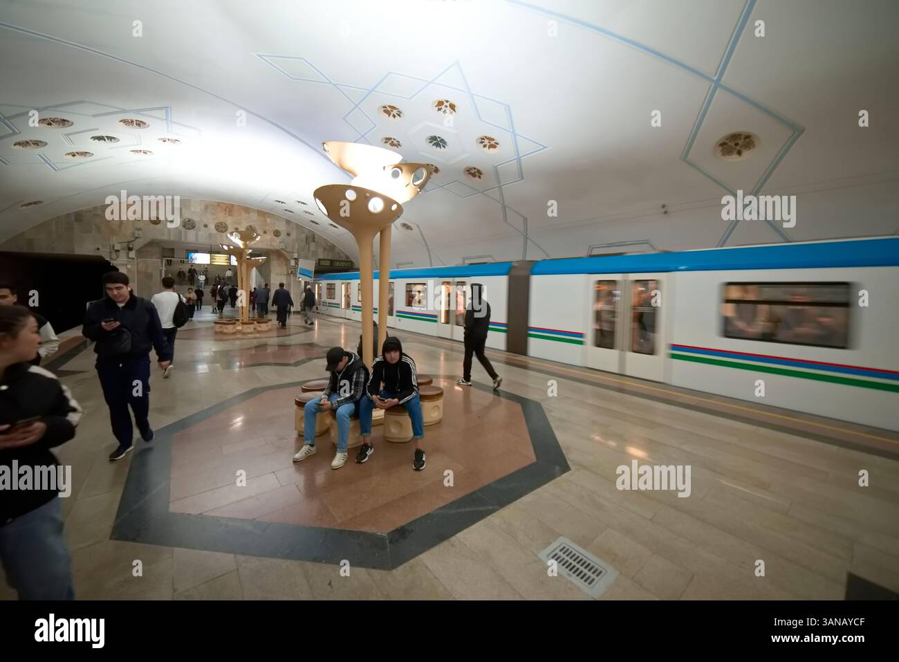 tashkent-uzbekistan-march-24-2025-inside-the-bodomzor-metro