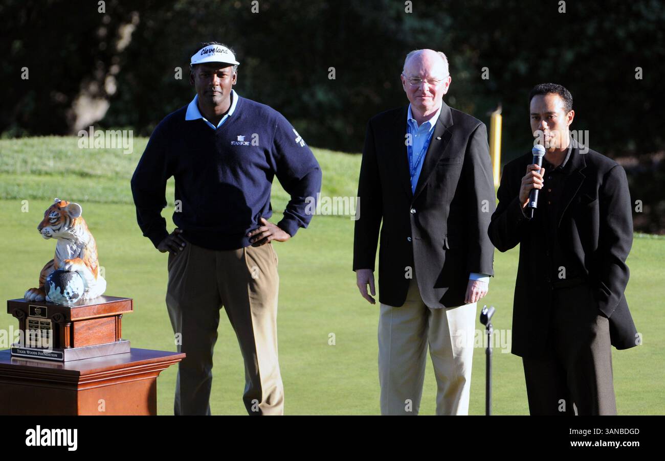 Ceo chevron hi-res stock photography and images - Alamy