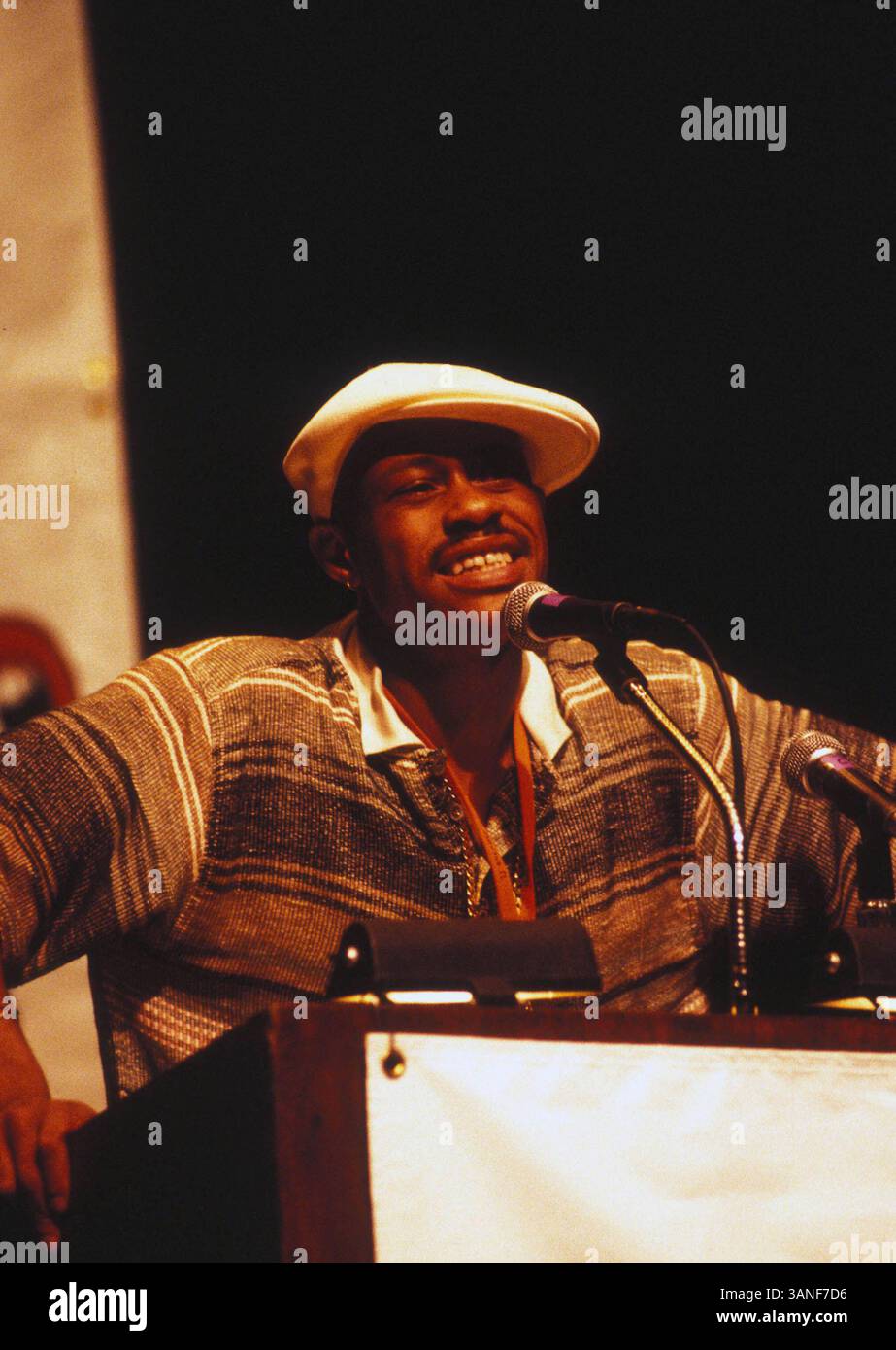 Gang starr hi-res stock photography and images - Alamy