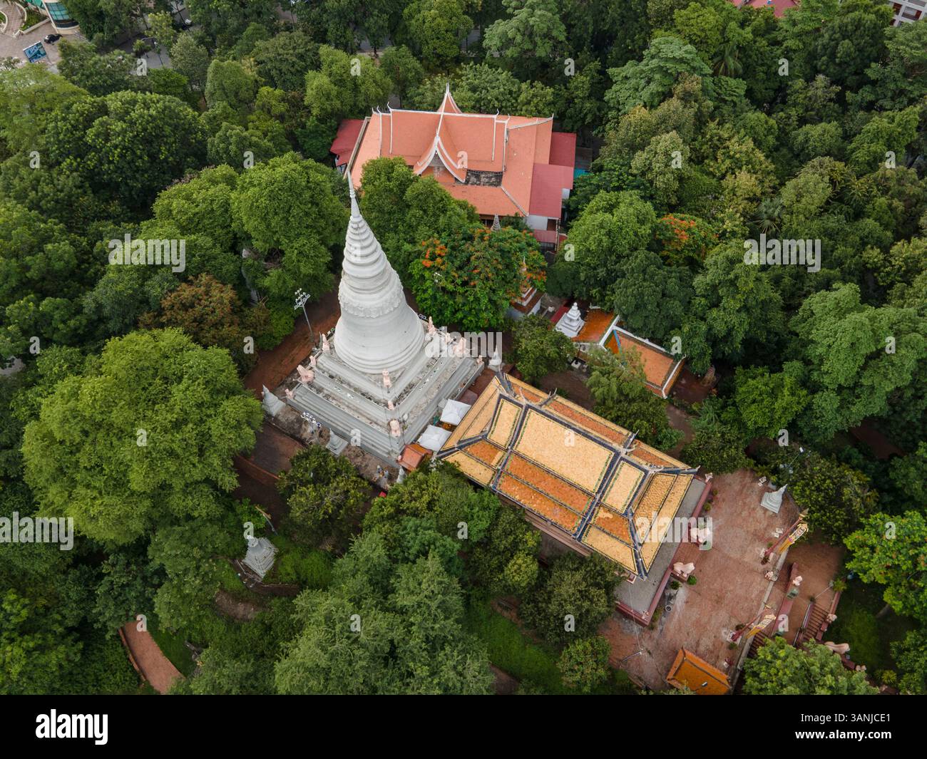 View Of A Famous Landmark In Phnom Penh The Wat Phnom Cambodia Stock 