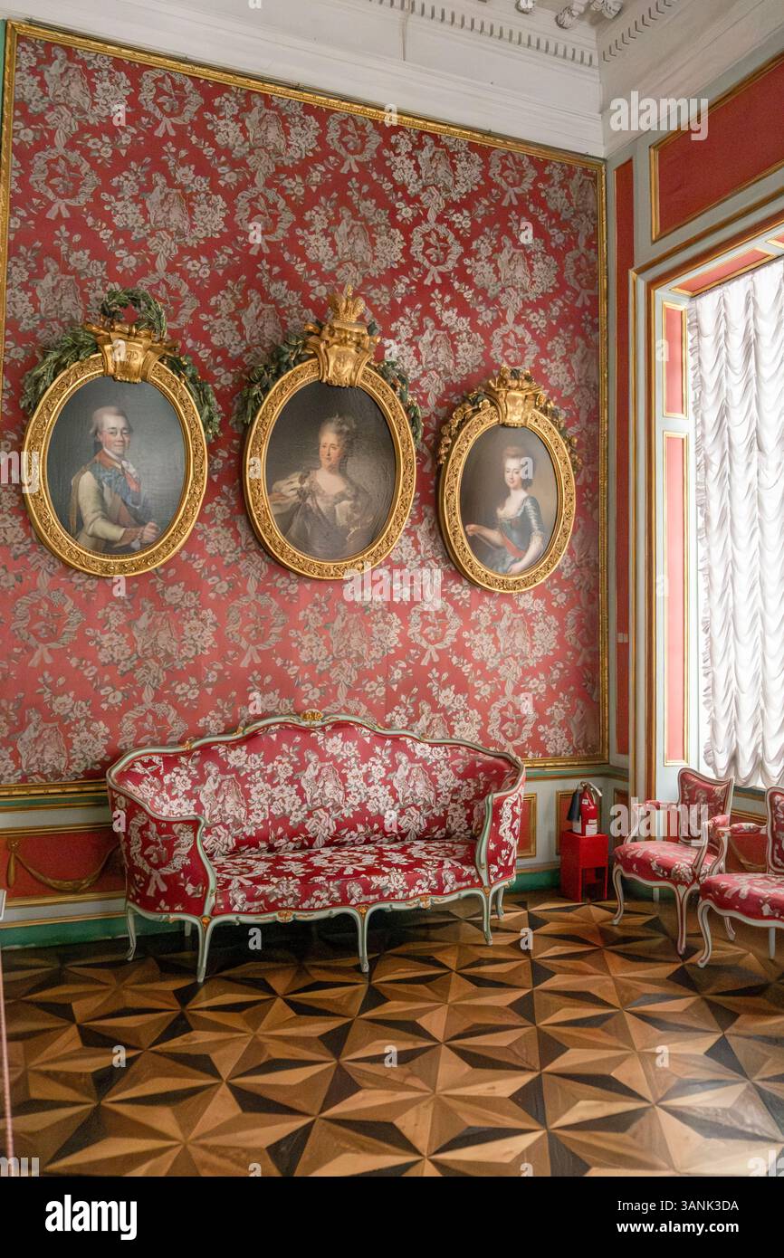 Image result for Interior decor of the Palace of Counts Sheremetevs showcasing elaborate ...