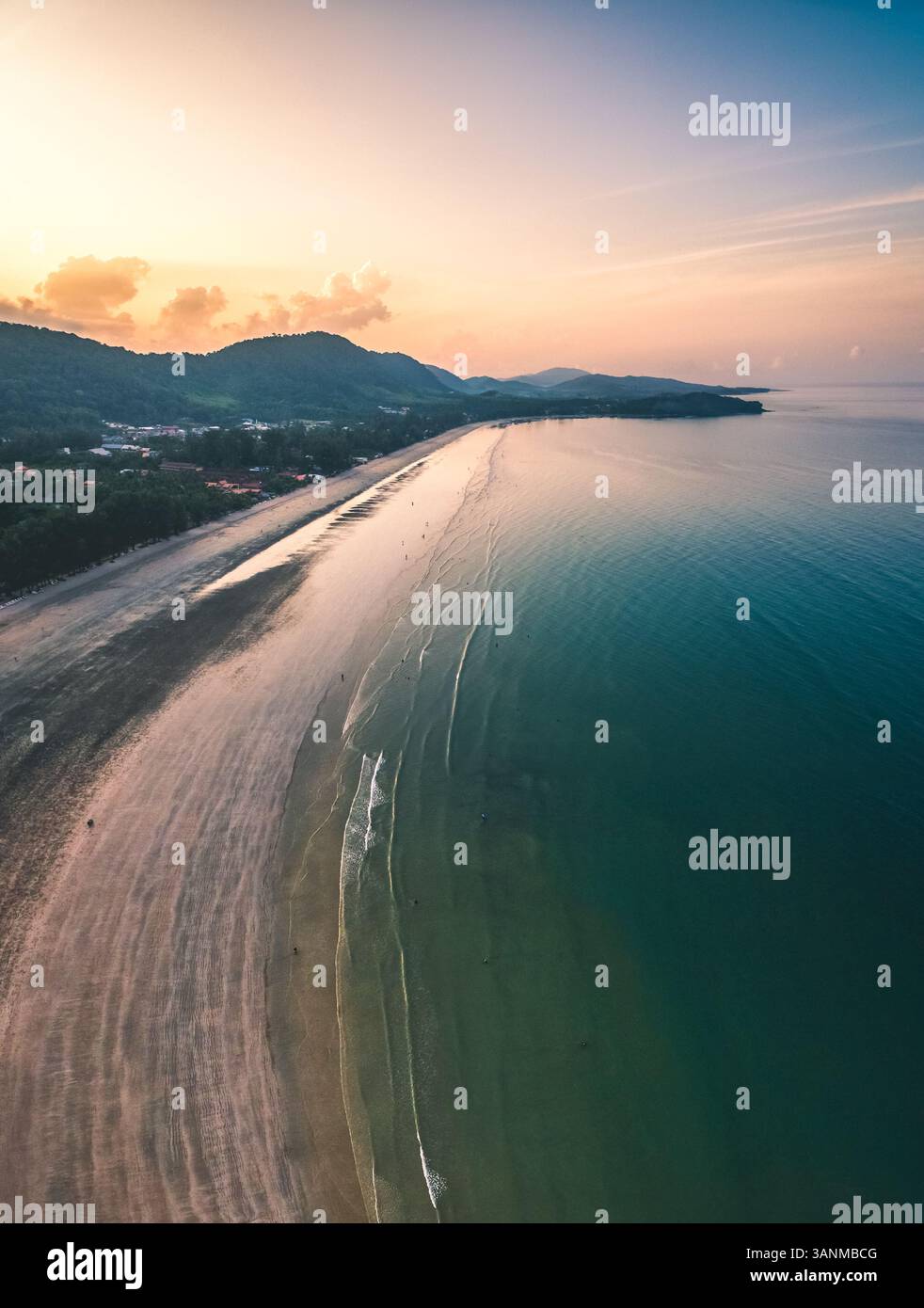 Tropical beach aerial sunset hi-res stock photography and images - Alamy