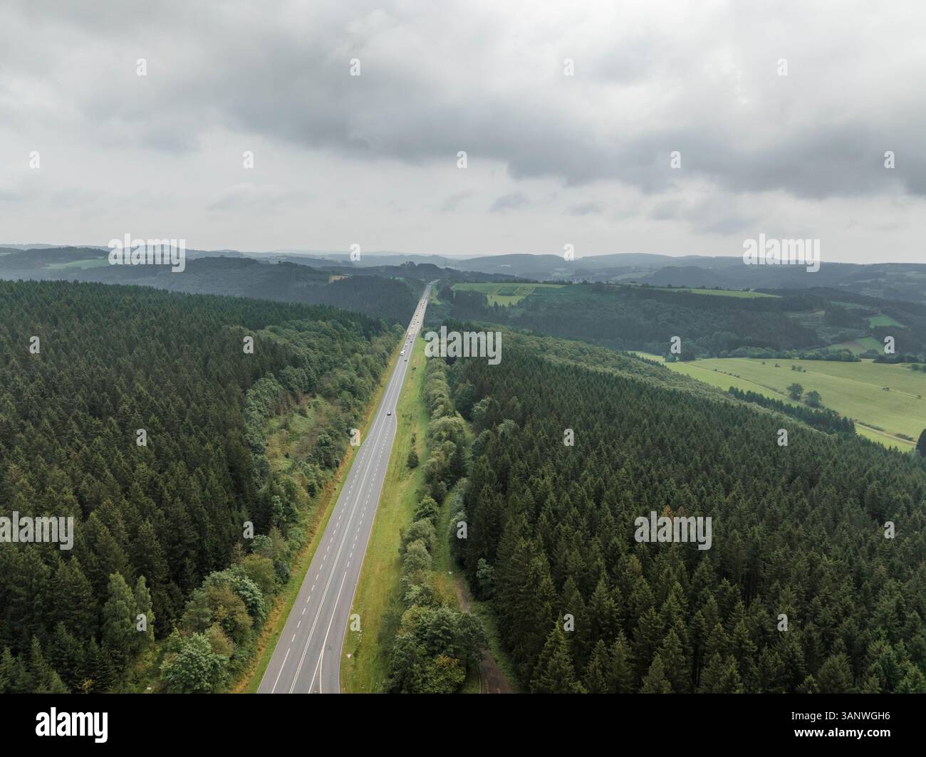 Elevated highway surrounded lush hi-res stock photography and images ...