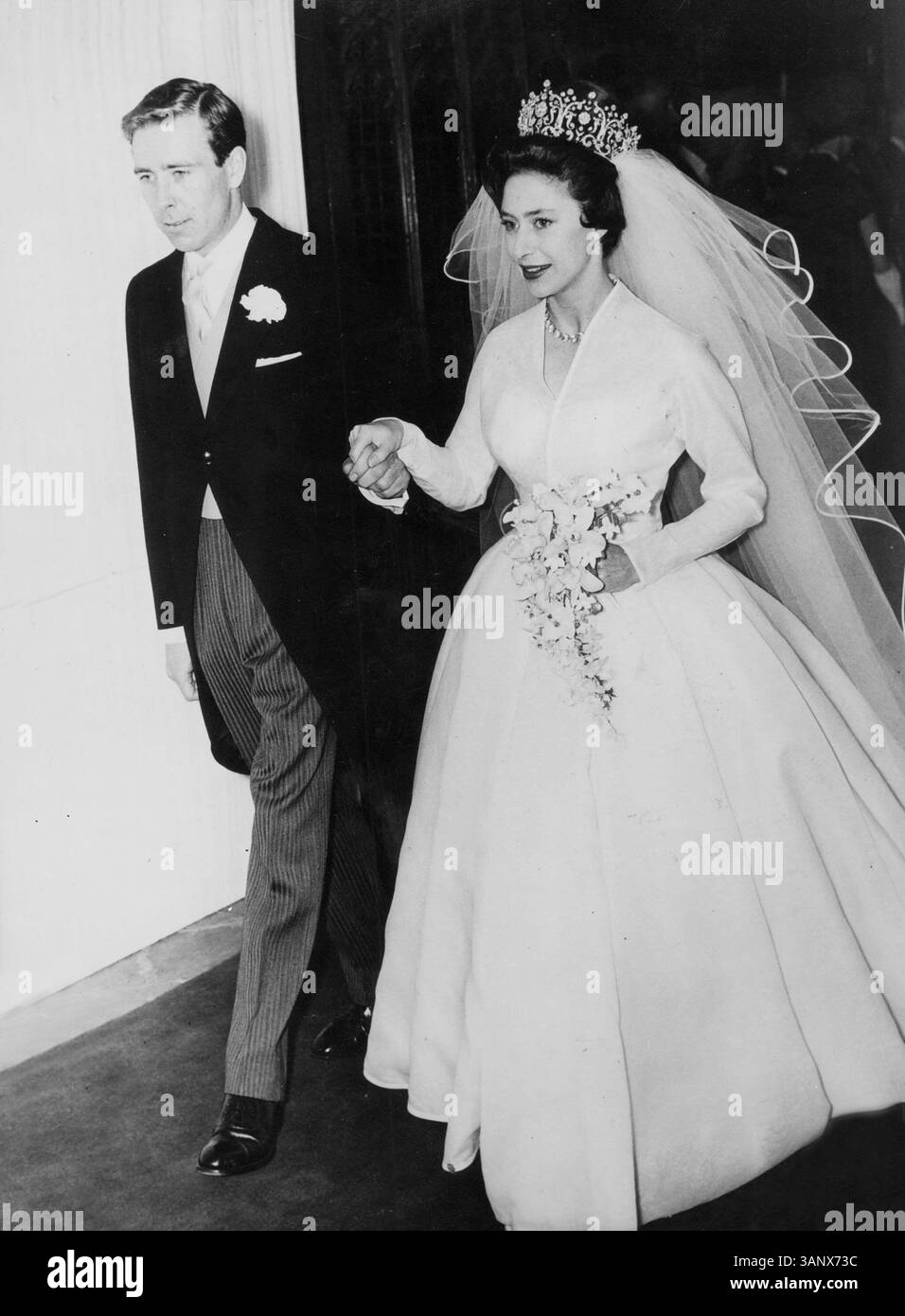 Princess margaret wedding 1960 hi-res stock photography and images - Alamy Princess margaret wedding 1960 hi-res stock photography and images - Alamy