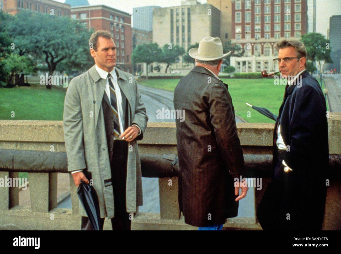 Jay o sanders hi-res stock photography and images - Alamy, image size:1300x969