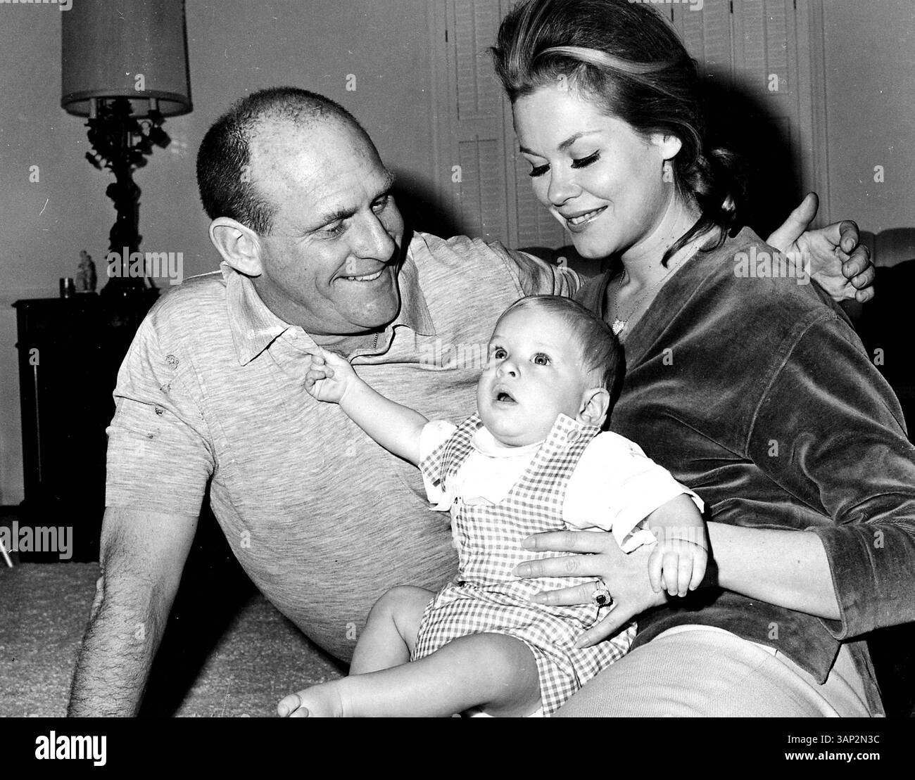 June 9 2005 ELIZABETH MONTGOMERY AND HUSBAND WILLIAM ASHER SMP June 9 2005 ELIZABETH MONTGOMERY AND HUSBAND WILLIAM ASHER SMP