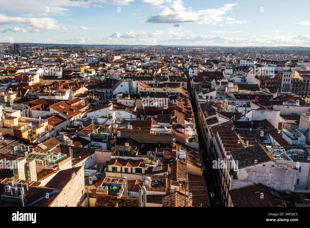 View downtown madrid hi-res stock photography and images - Alamy