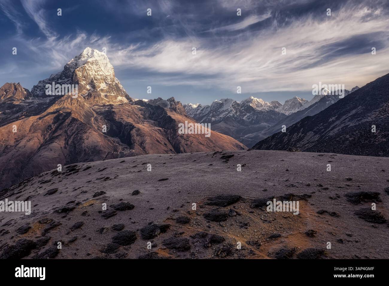 Alpine scenery in the Himalaya, Nepal Stock Photo - Alamy