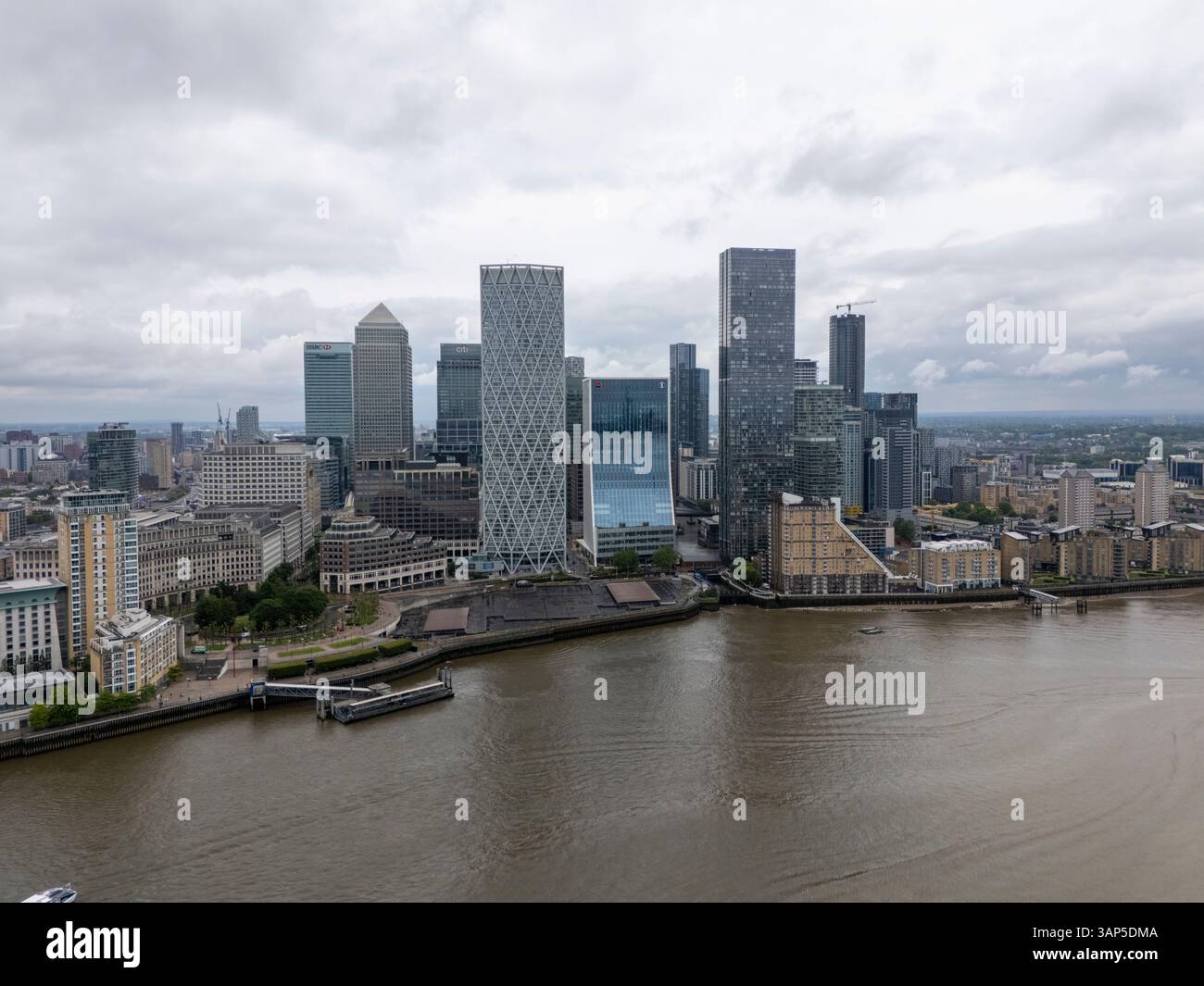 Aerial view of canary wharf and thames river with modern skyscrapers ...
