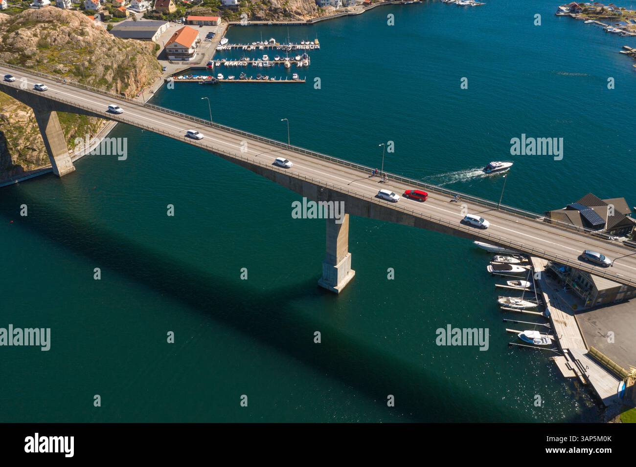 Aerial view of Smögen Bridge, connecting Kungshamn and Smögen with cars ...