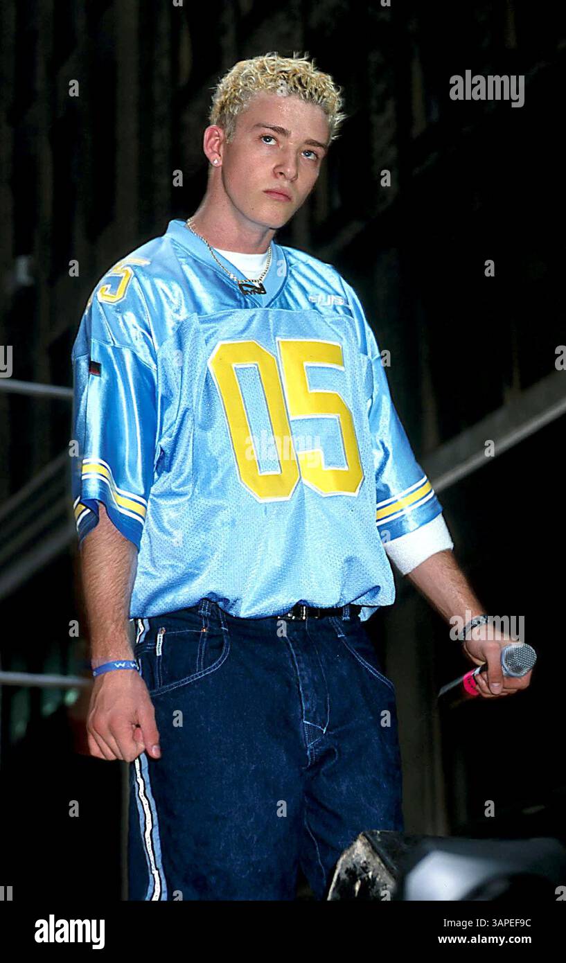 Nsync 1998 hi-res stock photography and images - Alamy