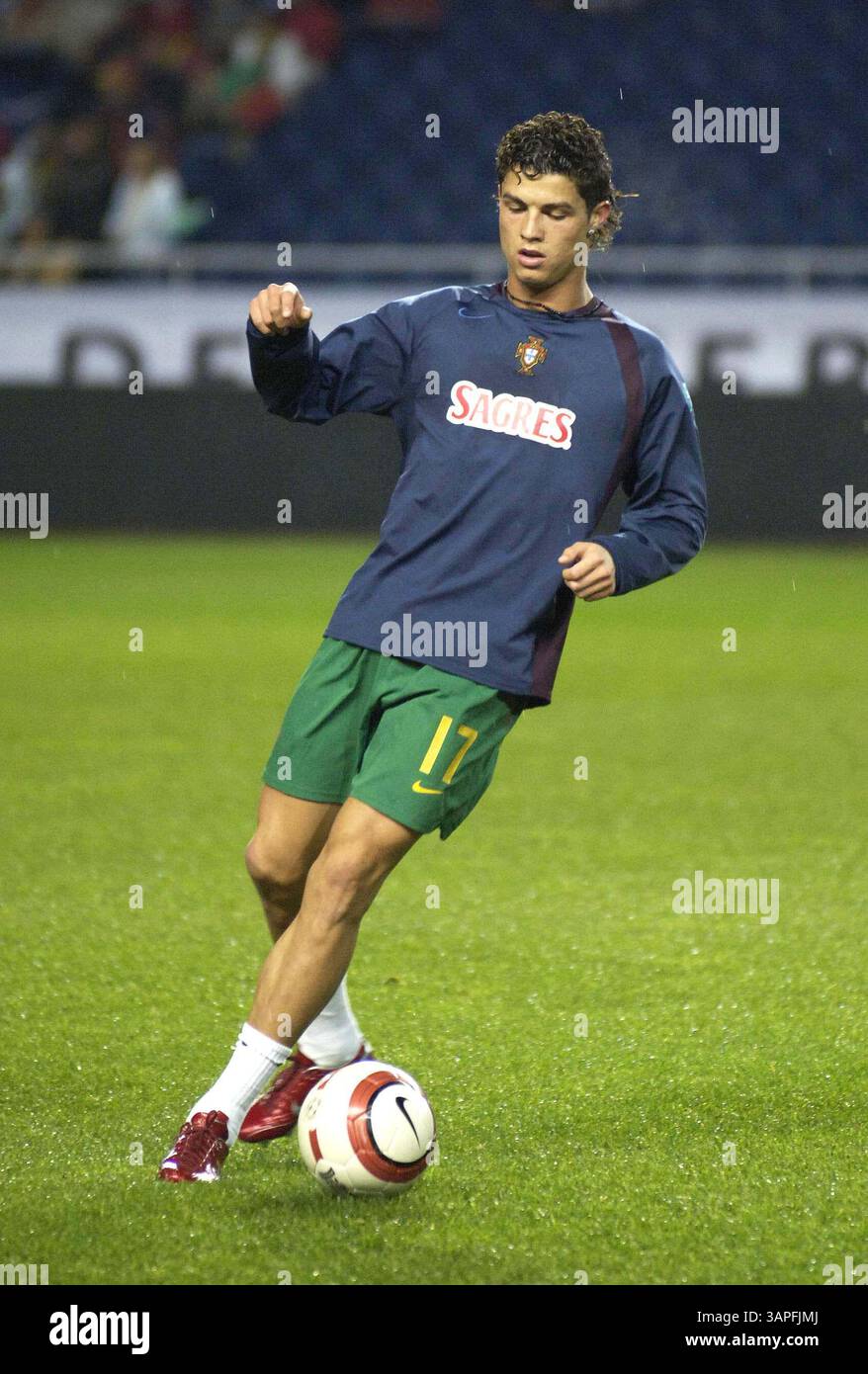 Ronaldo portugal 2005 hi-res stock photography and images - Alamy
