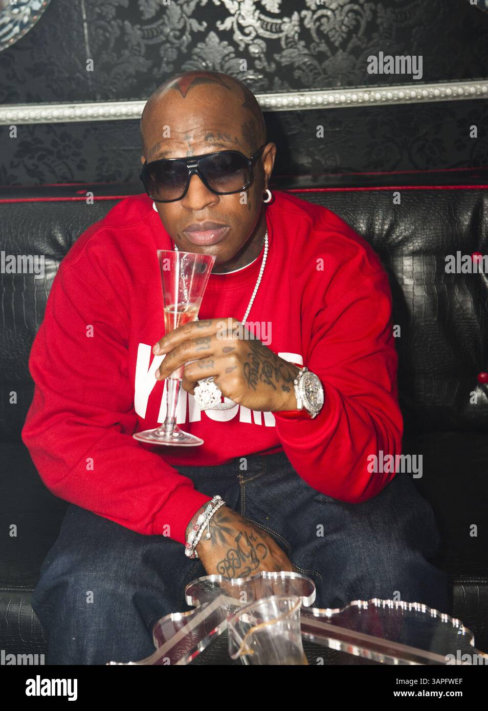 Apr. 5, 2011 - South Beach, Florida, U.S - Apr. 6 - Miami, Fl - Rapper ...