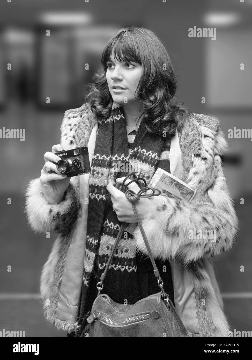 Linda ronstadt 1976 hi-res stock photography and images - Alamy
