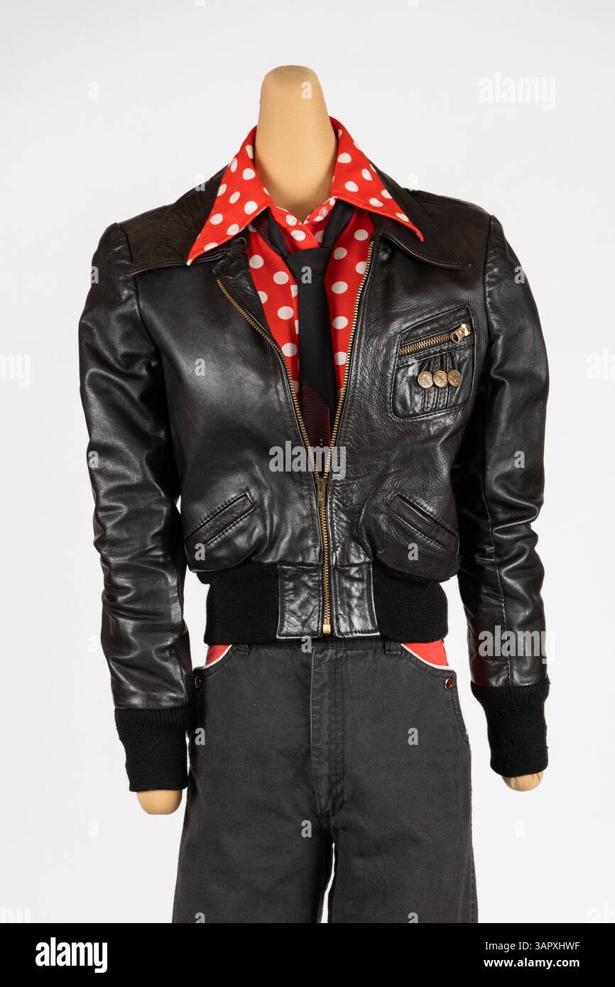 this-black-leather-jacket-belonged-to-the-welders-one-of-st-louis