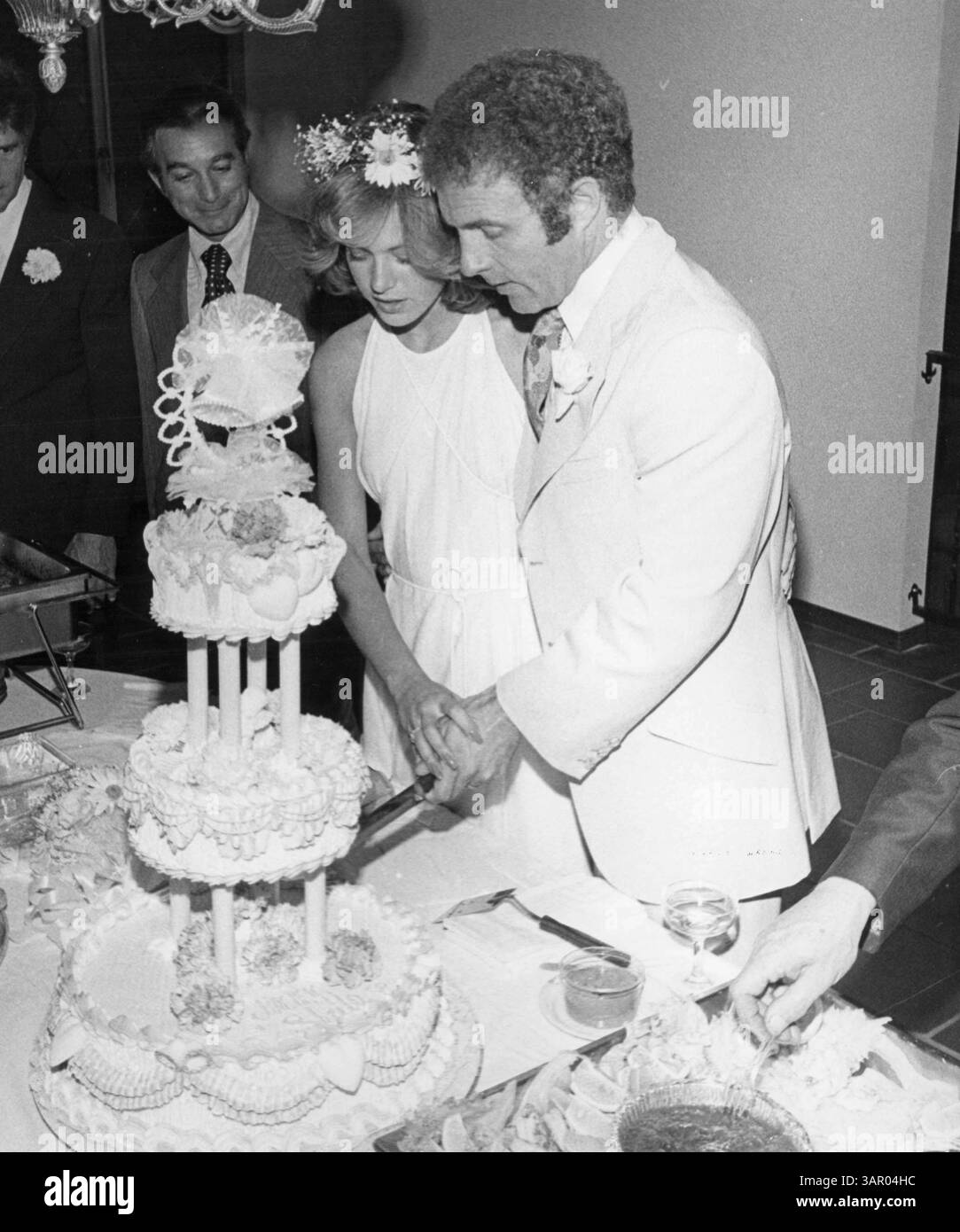 Jan. 1, 2011 - JAMES CAAN AND SHEILA RYAN. GARY THOMPSON /    JAMESCAANRETRO.(Credit Image: © Globe Photos/ZUMAPRESS.com) Stock Photo