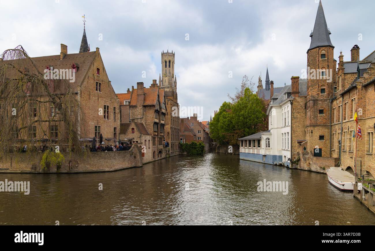 iconic-rozenhoedkaai-canal-view-in-bruges-belgium-featuring-the