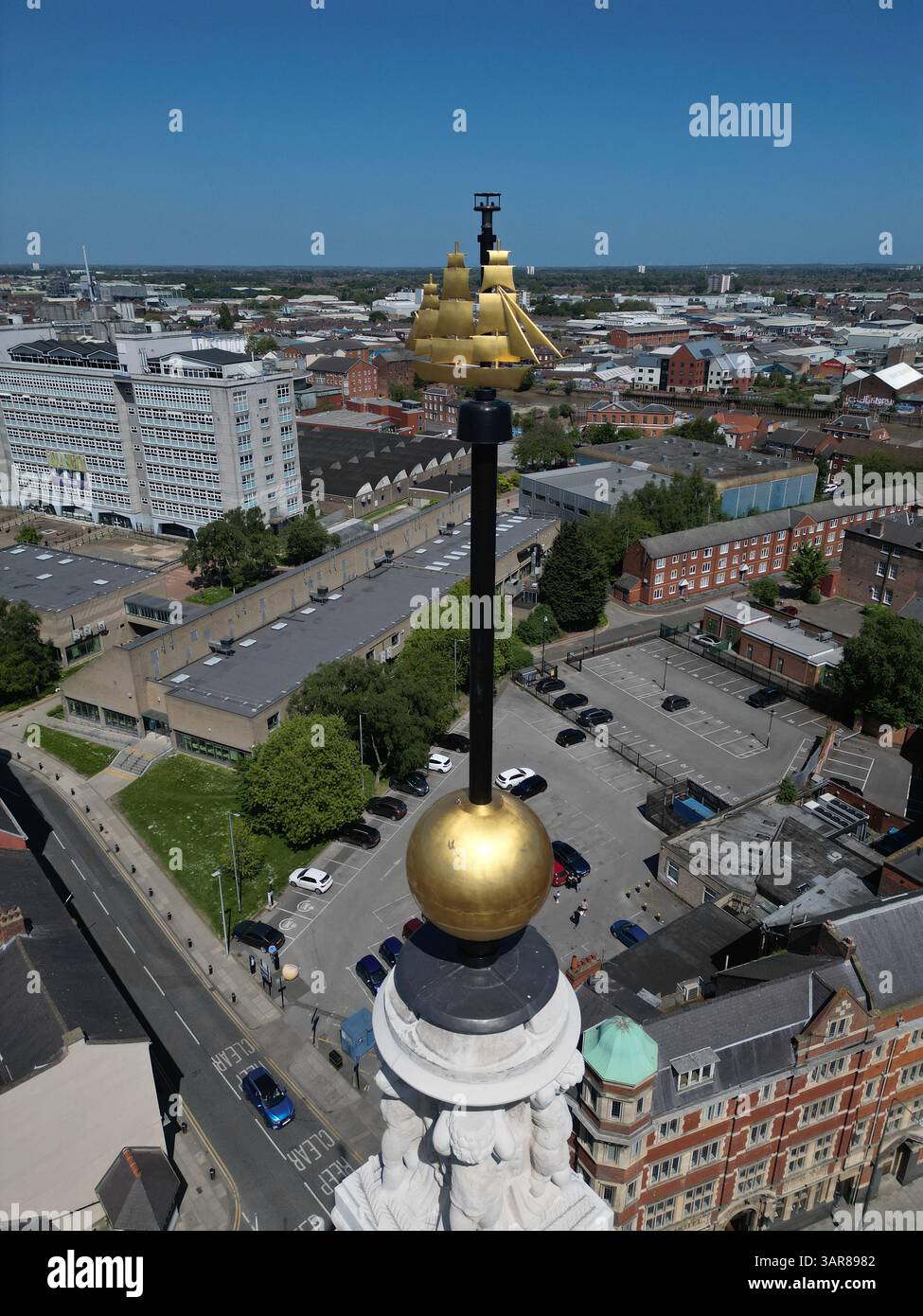 aerial view of Hull Guildhall, Historic Nautical Time Ball, Kingston upon Hull Stock Photo