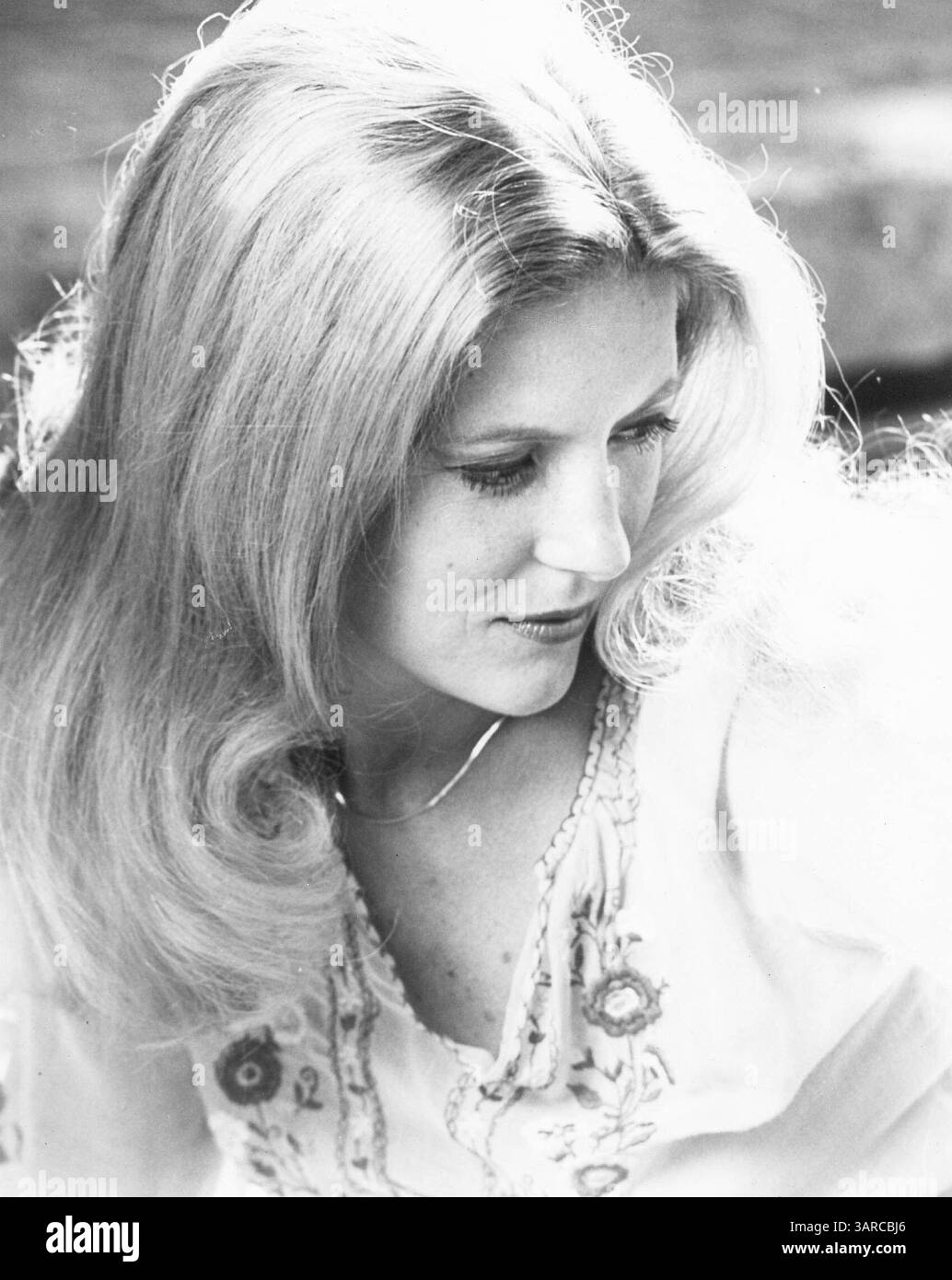 Macrae hi-res stock photography and images - Page 10 - Alamy, image size:1034x1390