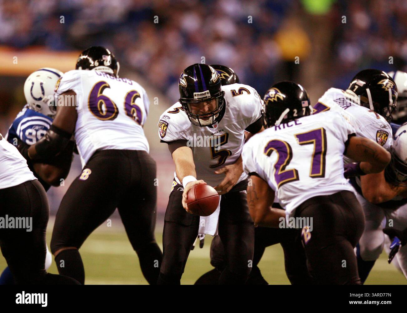 Ray rice 2010 hi-res stock photography and images - Alamy